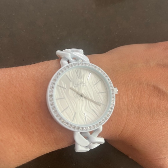 💥HP Women's Wrist Watch - Casual Link Strap Wrist Watch Quartz Movement - Picture 1 of 16